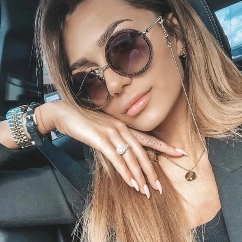 ladies sunglasses pack light -Women's Luxury Metal Chain Round Oversized Fashion Sunglasses